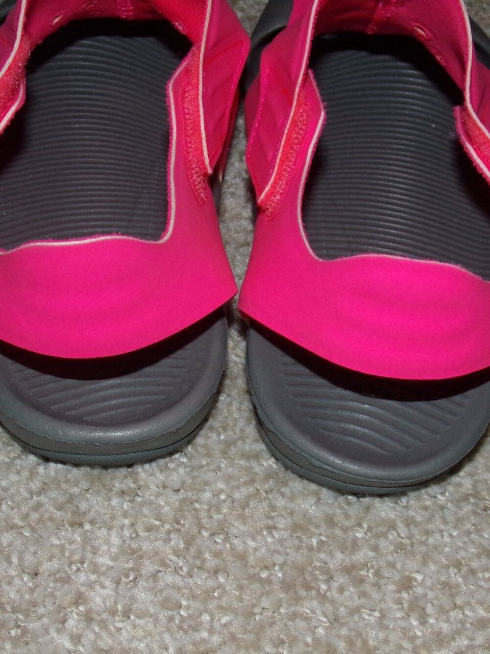 GIRLS NIKE SUNRAY PROTECT 2 HYPER PINK SANDALS SZ 2Y - Picture 3 of 5